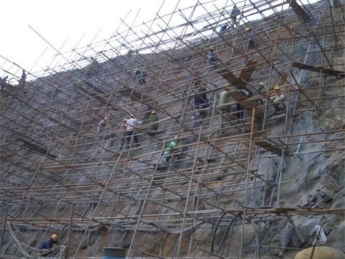 爱辉公路桩基检测